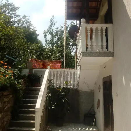 Djordjevici Apartment *